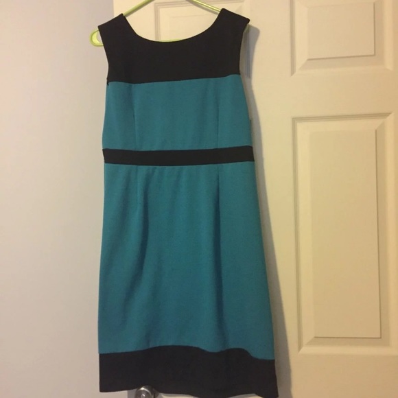 Maternity dress - Picture 2 of 3